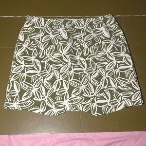 Versona Medium Women’s Mini Skort Skirt Green Floral Tropical Beige Leaf Print